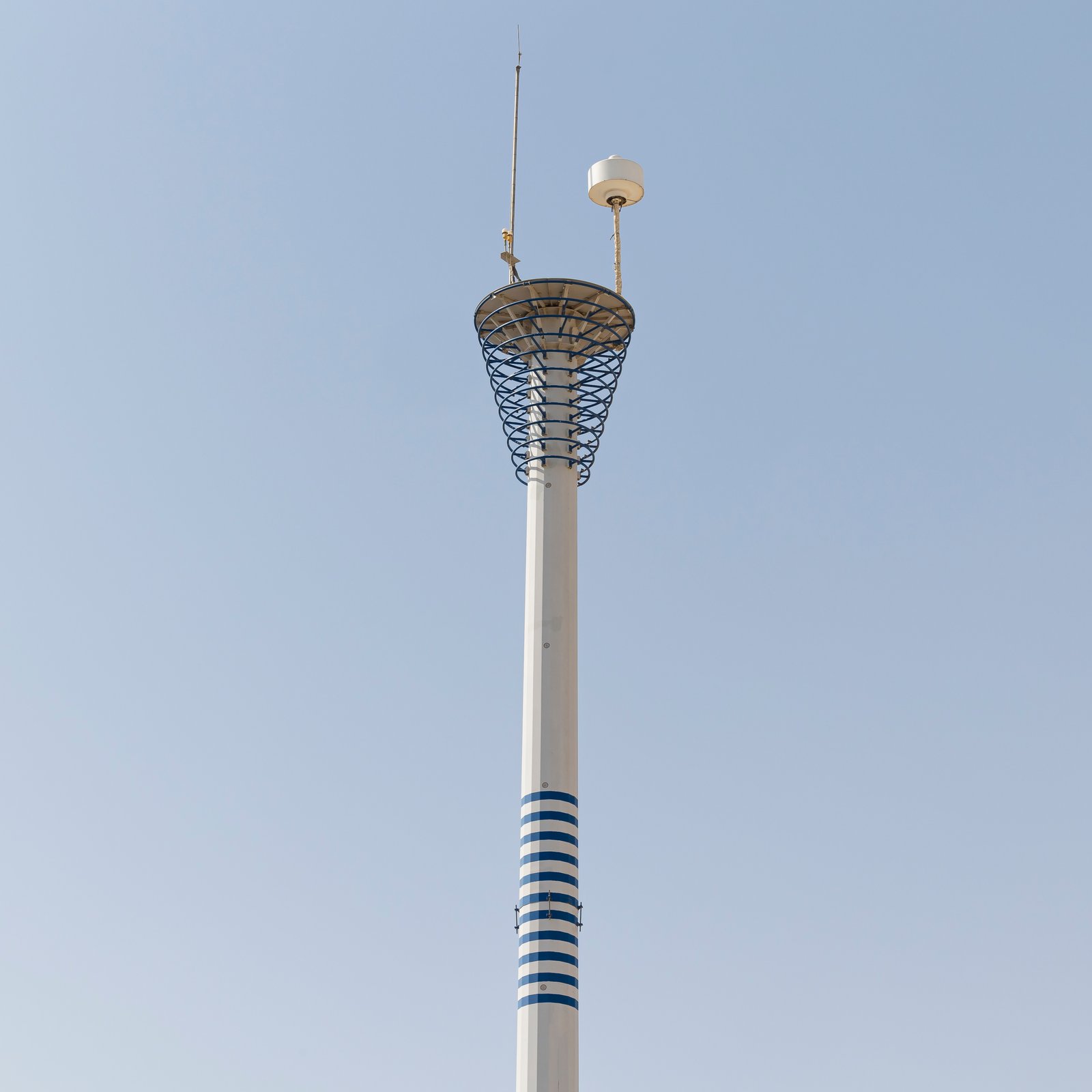 frequency sepcturm monitoring stations